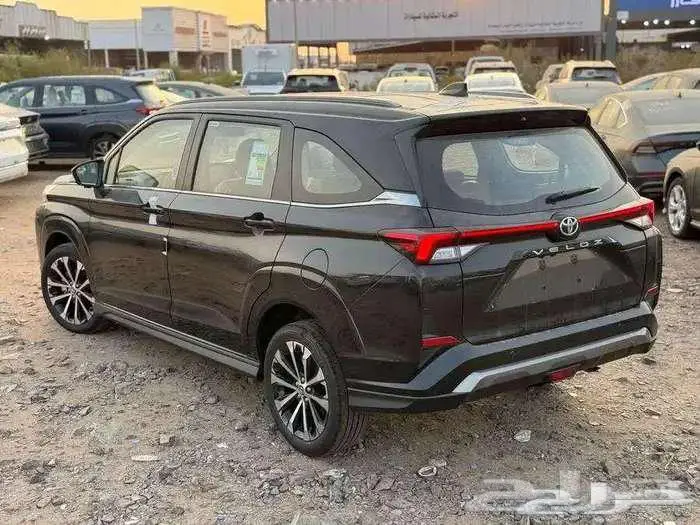 تويوتا فيلوز جي إل إكس 1.5 2025 1