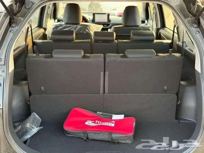 تويوتا فيلوز جي إل إكس 1.5 2025 9