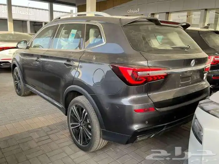 ام جي RX 5 كمفورت بانورما 2024 7