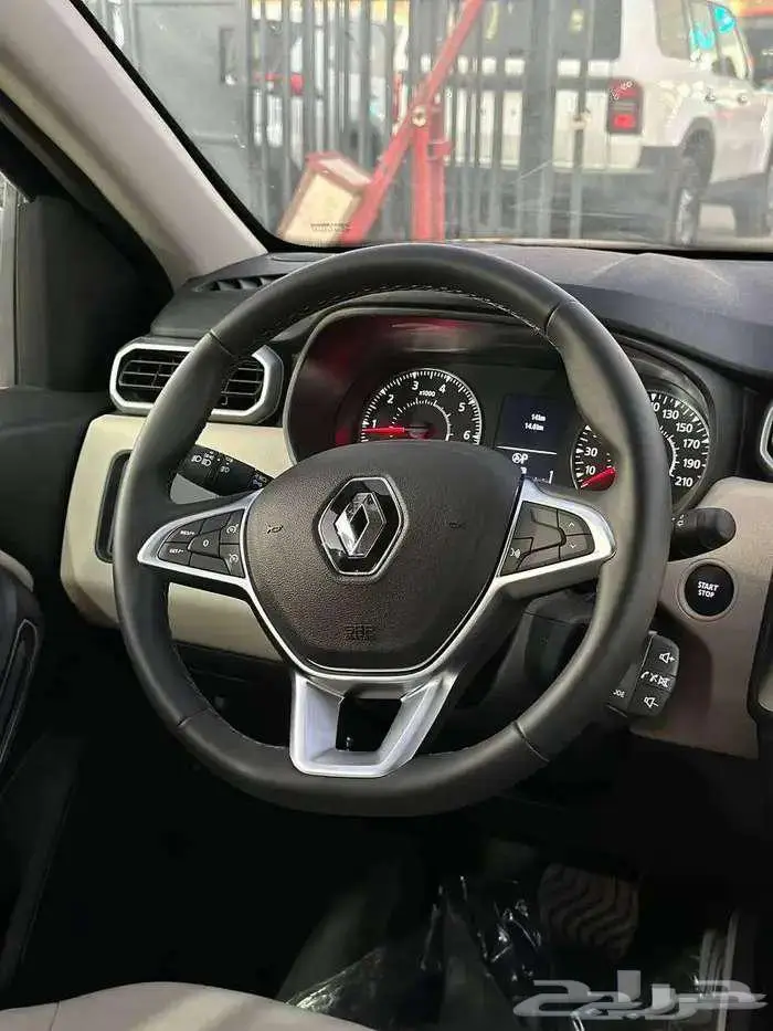 رينو داستر نص فل 2024 لدى الخضر للسيارات 6