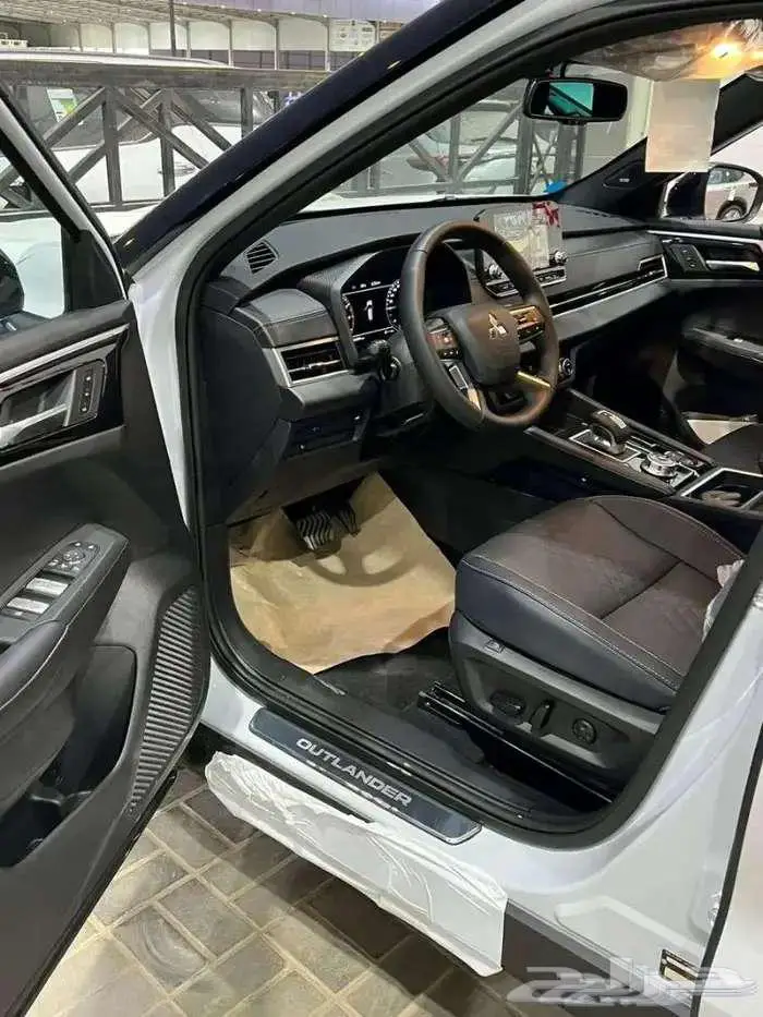 ميتسوبيشي اوتلاندر بلاك سام كاش او اقساط 6