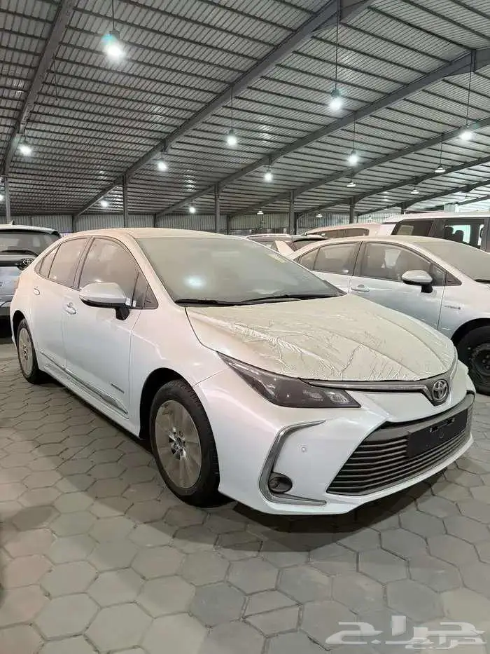 تويوتا كورولا XLI 2.0 مطور 2025 0