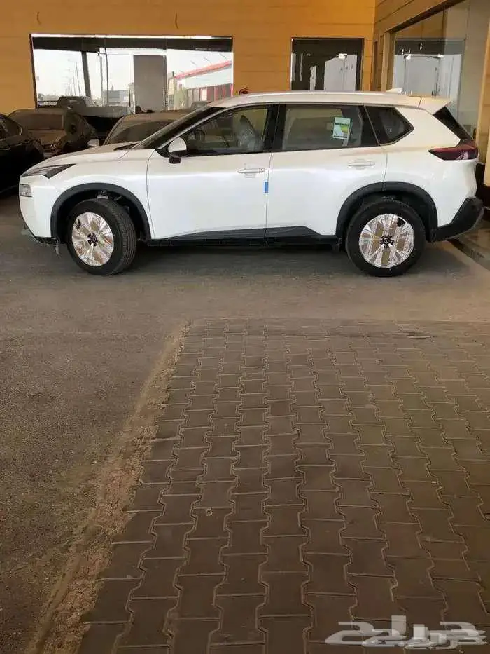 نيسان اكستريل ستاندر 5 و 7 راكب 2025 دبل و بدون 18