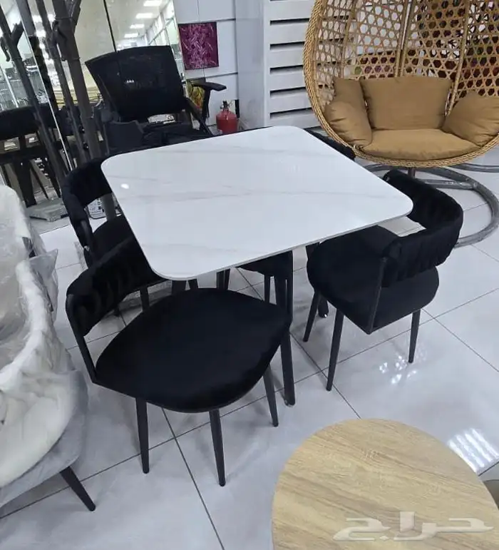 طاولة الطعام 4 أشخاص 12