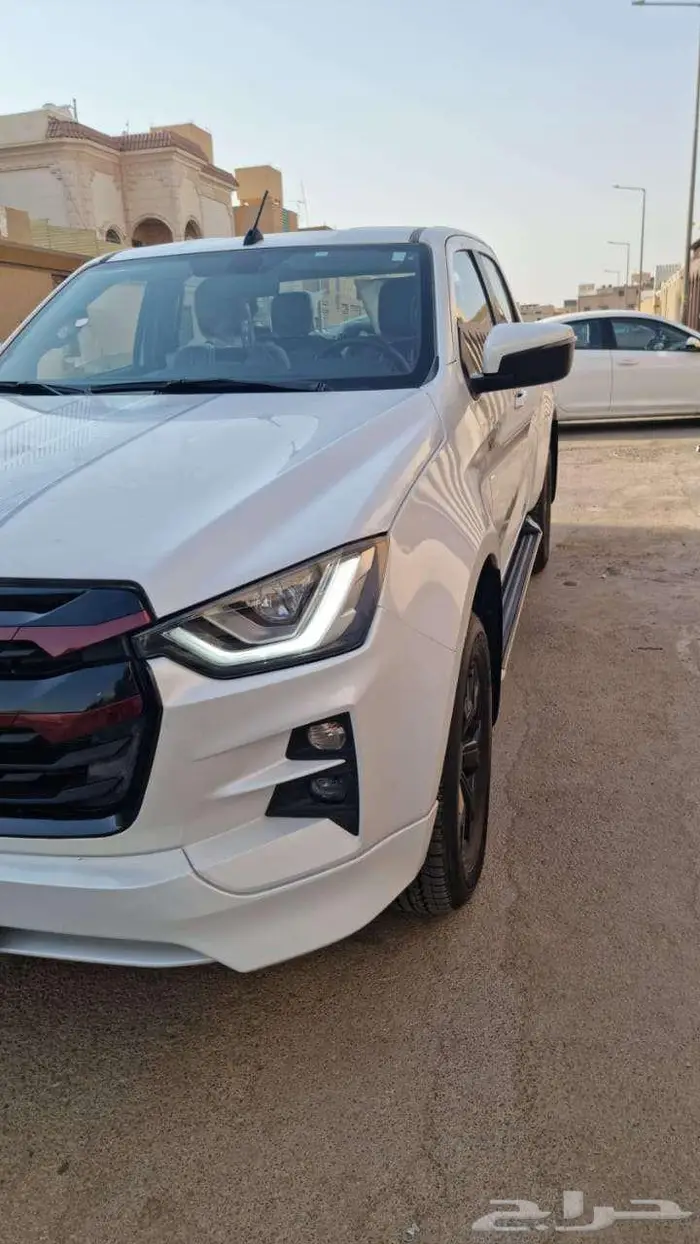 ايسوزو ديماكسGT 2024 فل كامل بصمه غمارتين ديزل دبل 11 الف 1