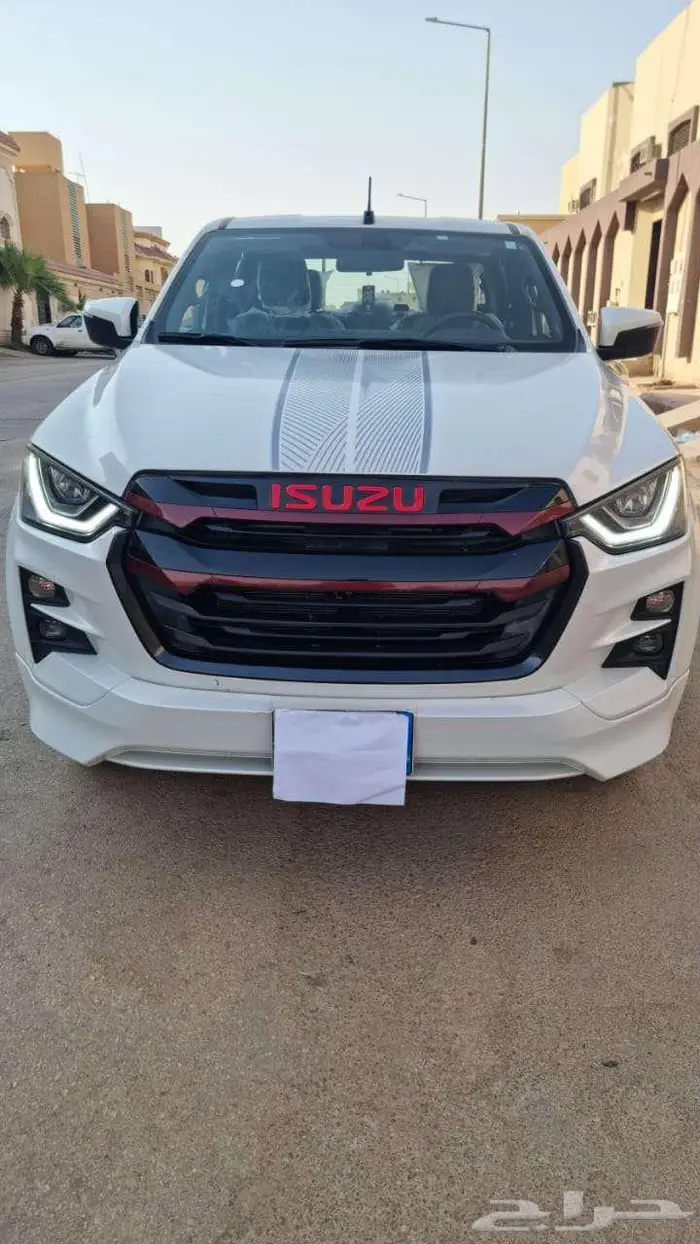 ايسوزو ديماكسGT 2024 فل كامل بصمه غمارتين ديزل دبل 11 الف 0