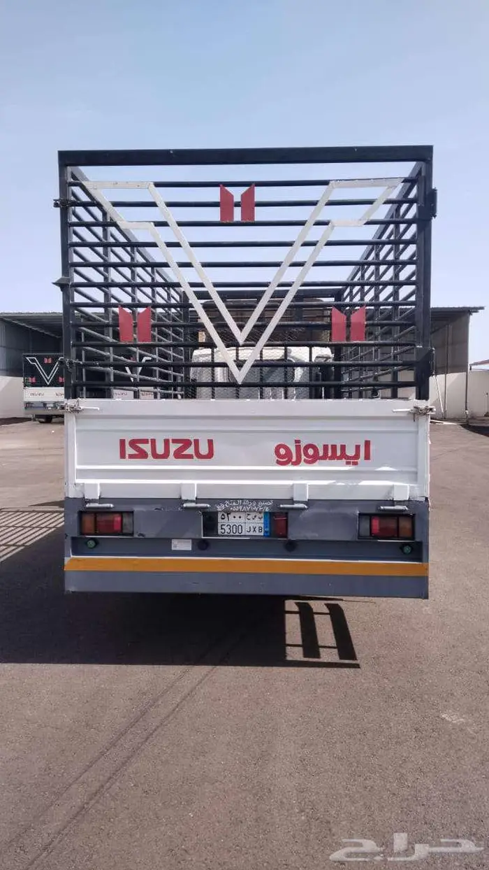 للبيع دينة ايسوزو مستعمل موديل 2022 نظيف 10