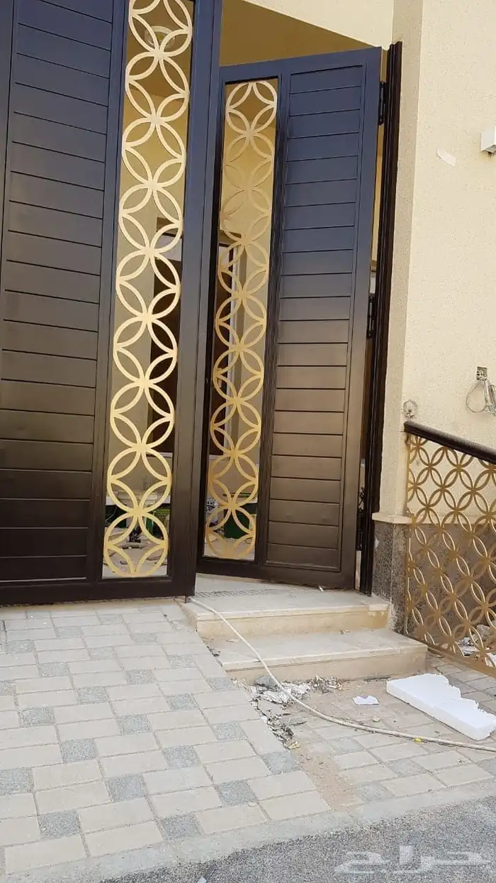 تفصيل مضلات و سواتر مودرن و ابواب ليزر و اشكال هندسية 8