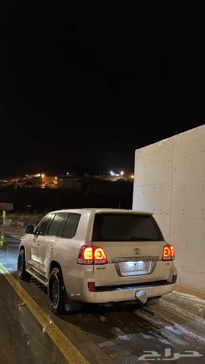 لاندكروزر 2011 GXR 4