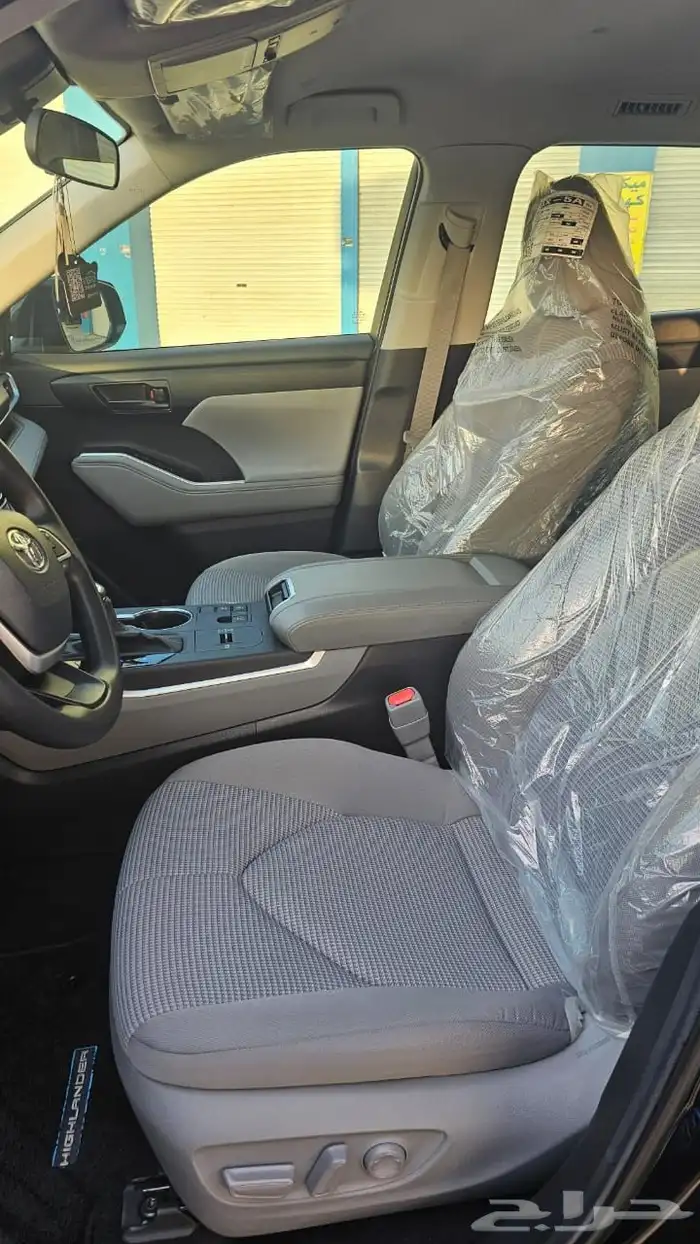 هايلاندر تويوتا ماشيه 16الف الحد 125 الف 18