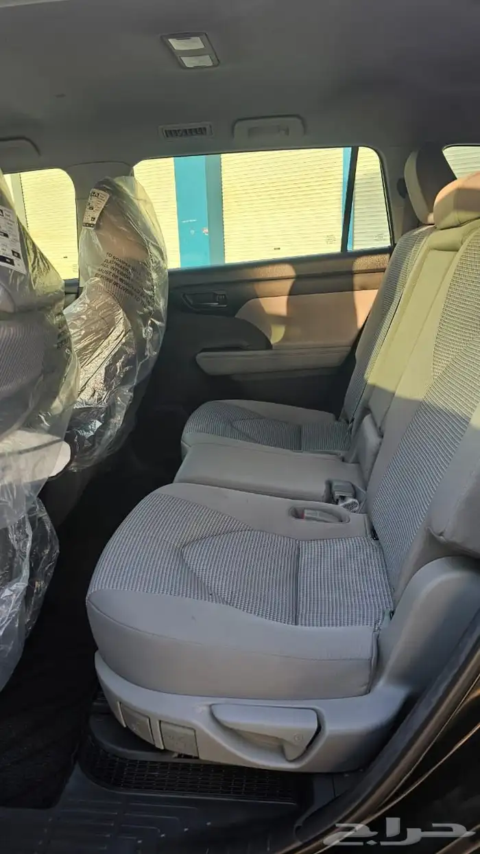 هايلاندر تويوتا ماشيه 16الف الحد 125 الف 19