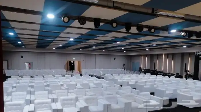 كنب وكراسي وطاولات وجميع مستلزمات المناسبات والحفلات للايجا 1