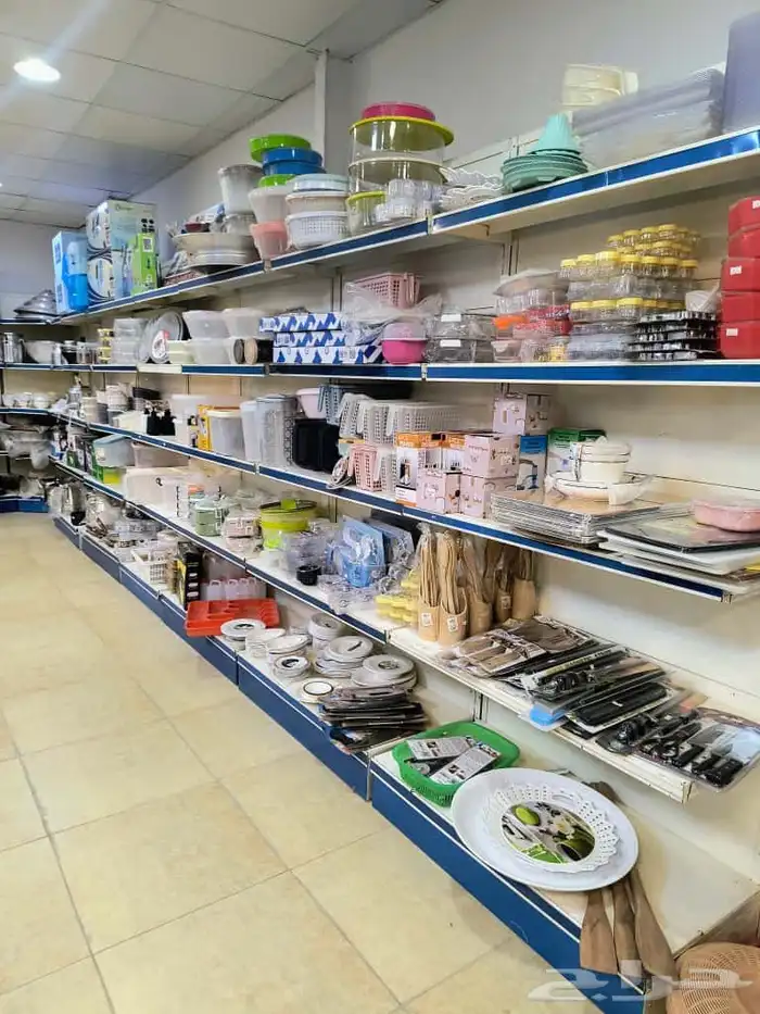 تركيبات وثلاجات المحل   مواد غذائية وكماليات للبيع بالكامل 23