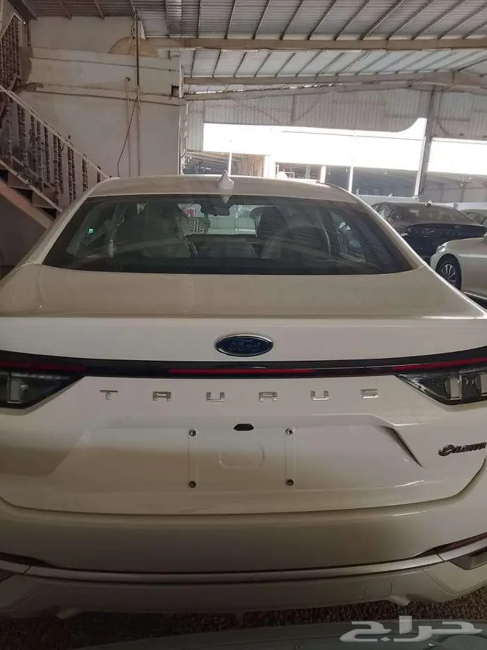 فورد تورس امبيانتي خليجي 2026 لون ابيض 2