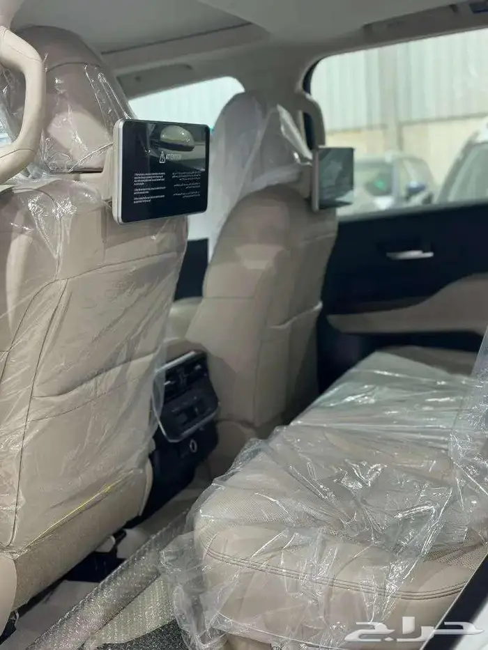 تويوتا- لاندكروزر- GXR4 -بنزين -سعودي -2025 -اسود-ابيض 23