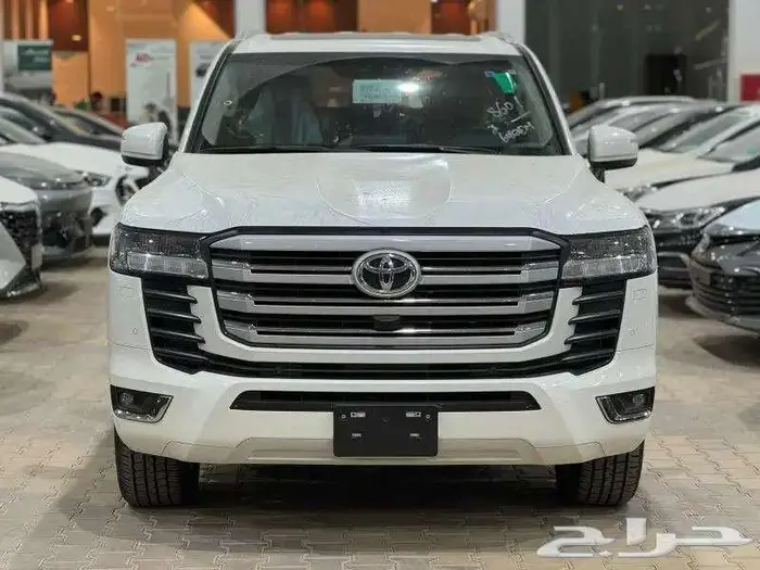 تويوتا- لاندكروزر- GXR4 -بنزين -سعودي -2025 -اسود-ابيض 20