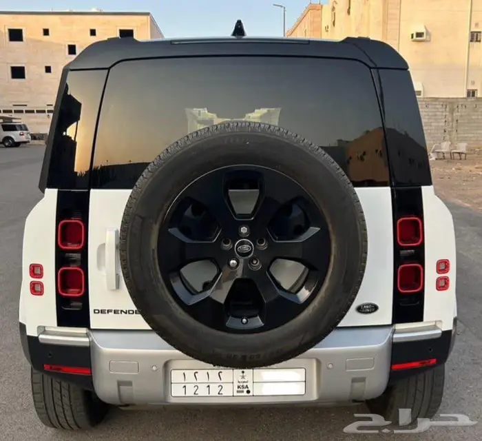لاند روفر ديفيندر 2021 110 5