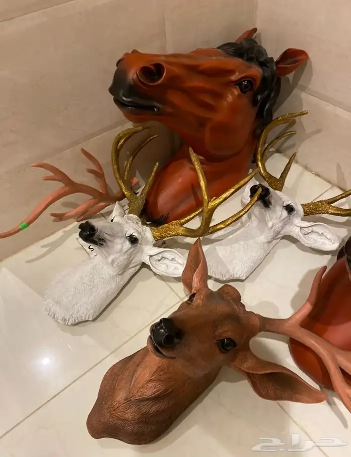 مجسم ذيب وغزال وحصان 2