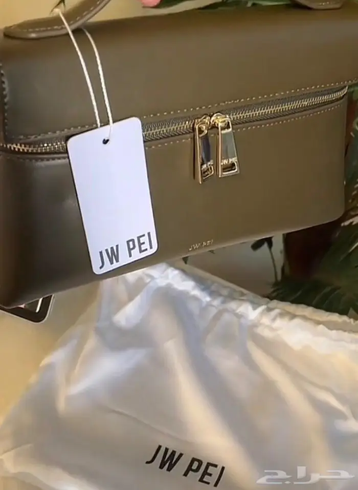 شنطة Jw Pei الاصلية جديدة بغلافها لم تستخدم 1