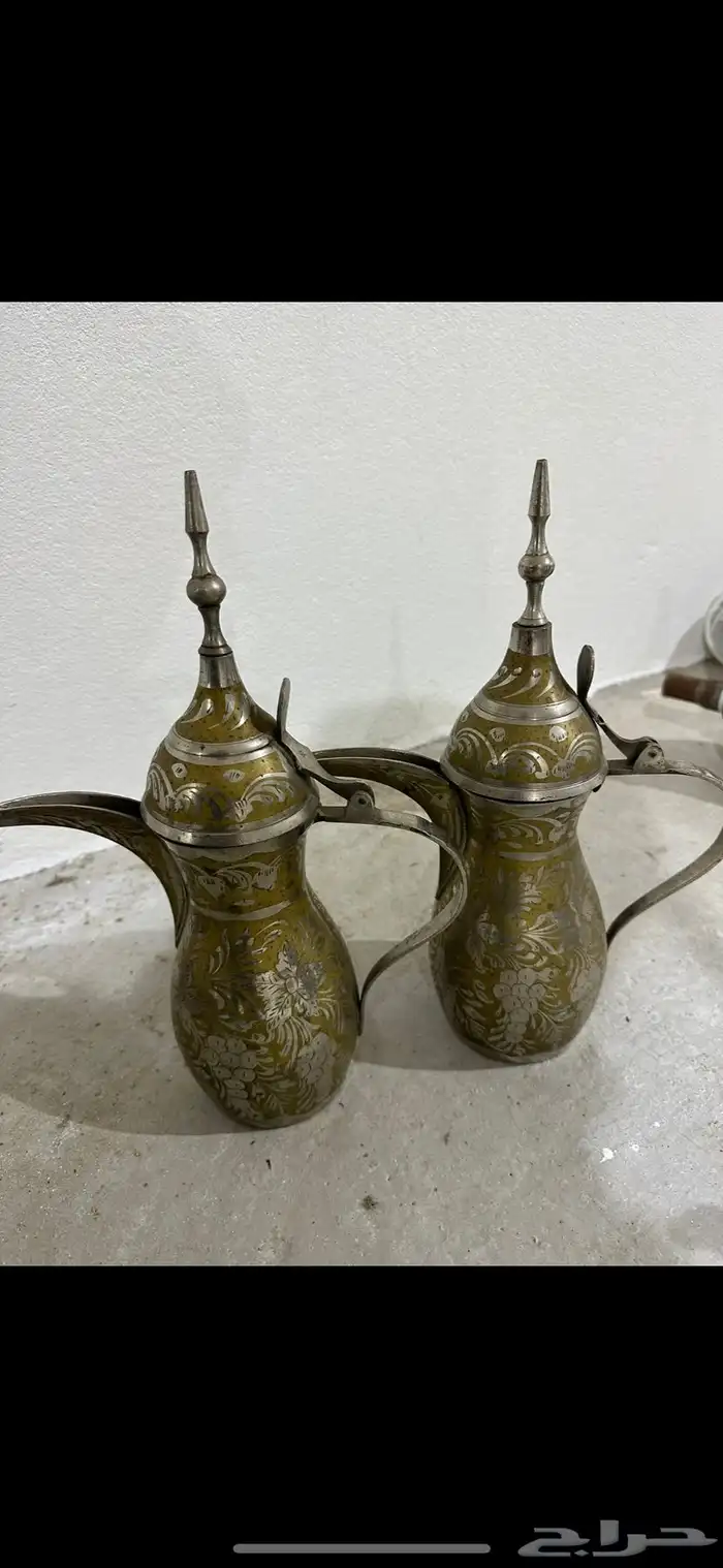 دلتين شبه جديده وثلاجه قديمه اصليه 1