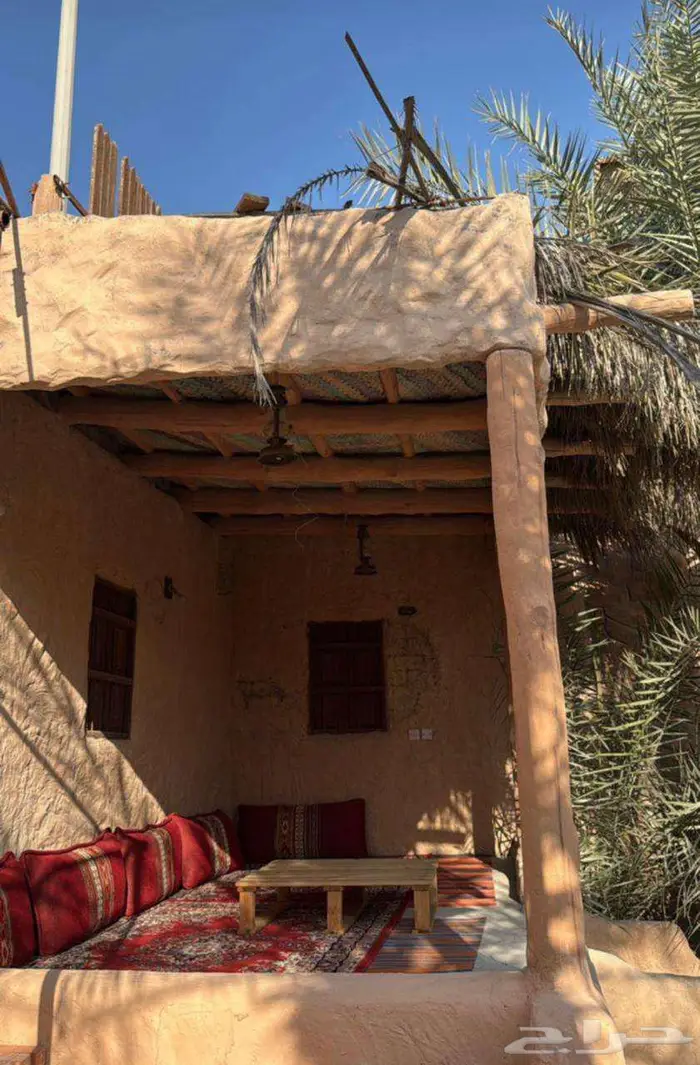 فيلا للبيع مساحة 1000 متر تقع على ثلاث شوارع 5