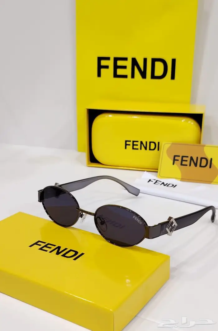 نظارات شانيل وديور وفندي وميو ميو 13