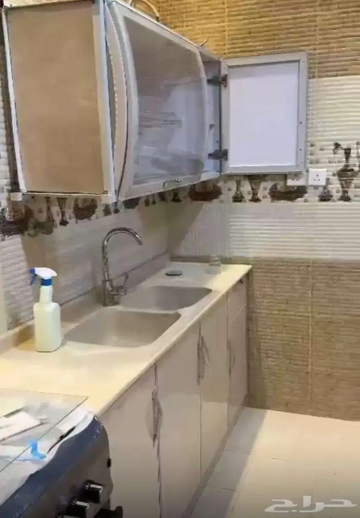 شقه فنديه بحي الحمدانيه مدينة جدة 0