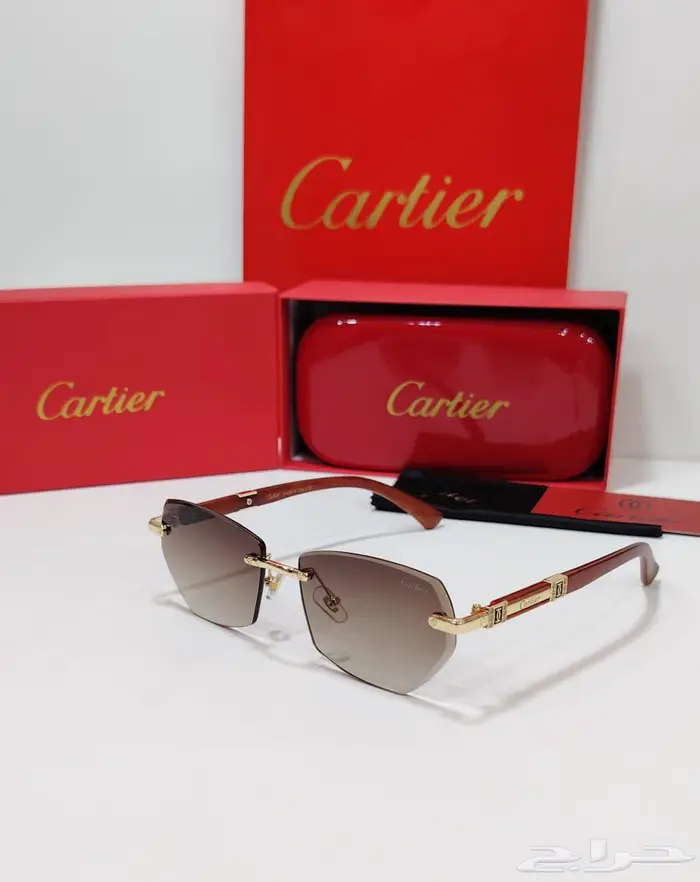 نظارات شانيل وديور وفندي وميو ميو 19