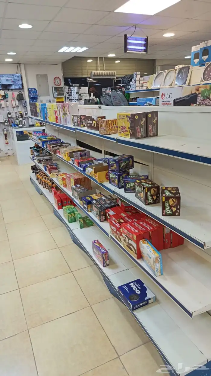 تركيبات وثلاجات المحل   مواد غذائية وكماليات للبيع بالكامل 7