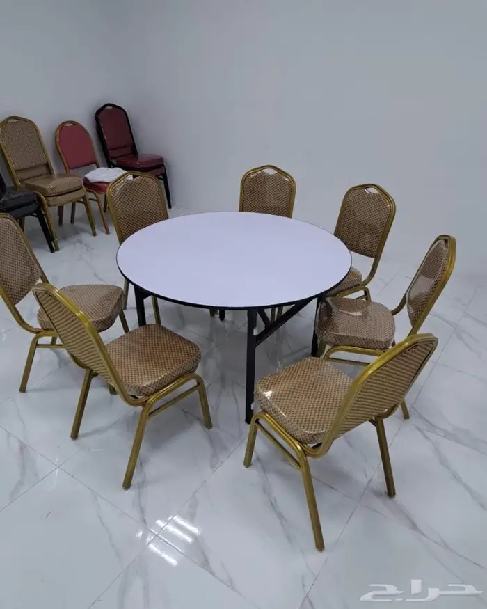 كراسي وطاولات للمناسبات 1