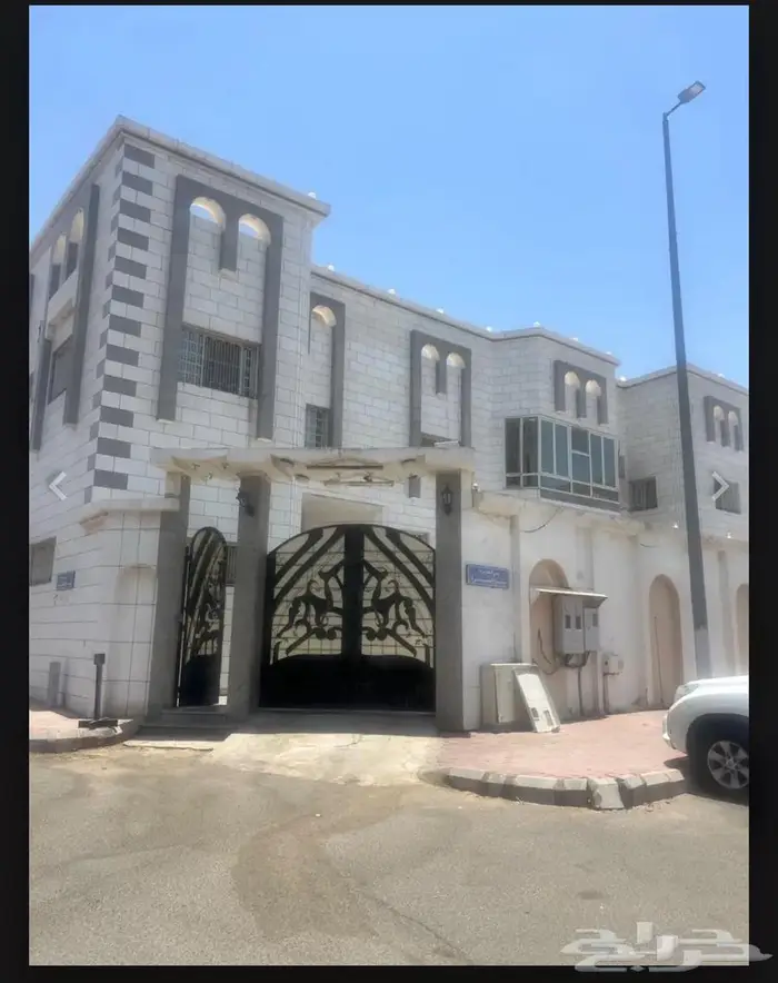 فيلا للإيجار في العزيزه موقع مميز 0