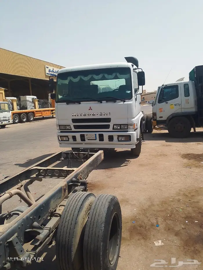 لوري متسوبيشي 2014 0