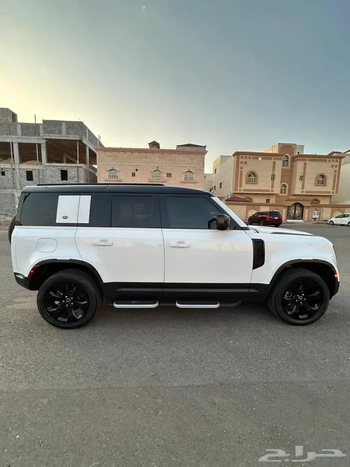 لاند روفر ديفيندر 2021 110 6