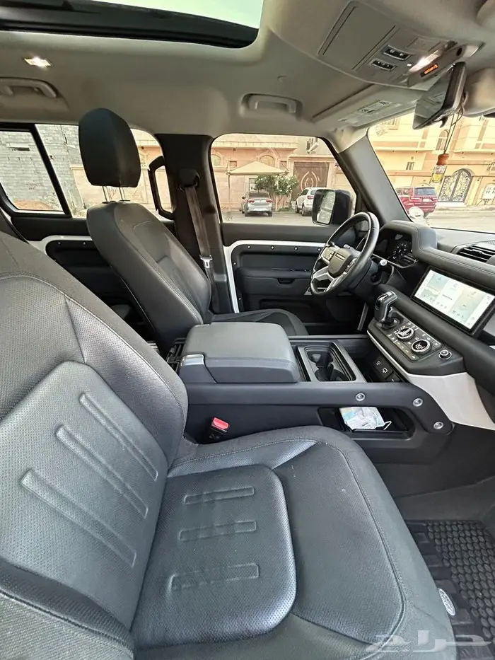 لاند روفر ديفيندر 2021 110 2