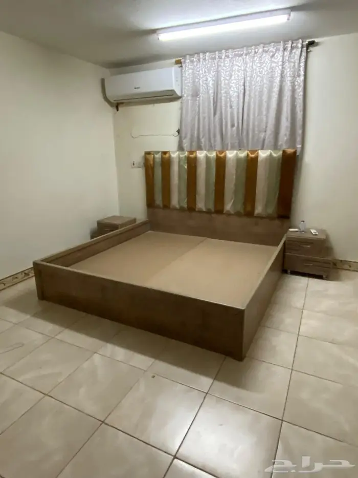 غرفة نوم مع دولاب أطفال و عدد 2 مكيف مويه و ألعاب أطفال 4
