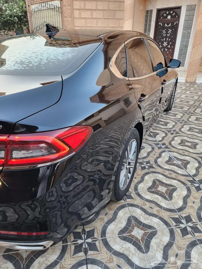 ازيرا ديزل 2019 بدي محركات وكاله للبيع او البدل 12