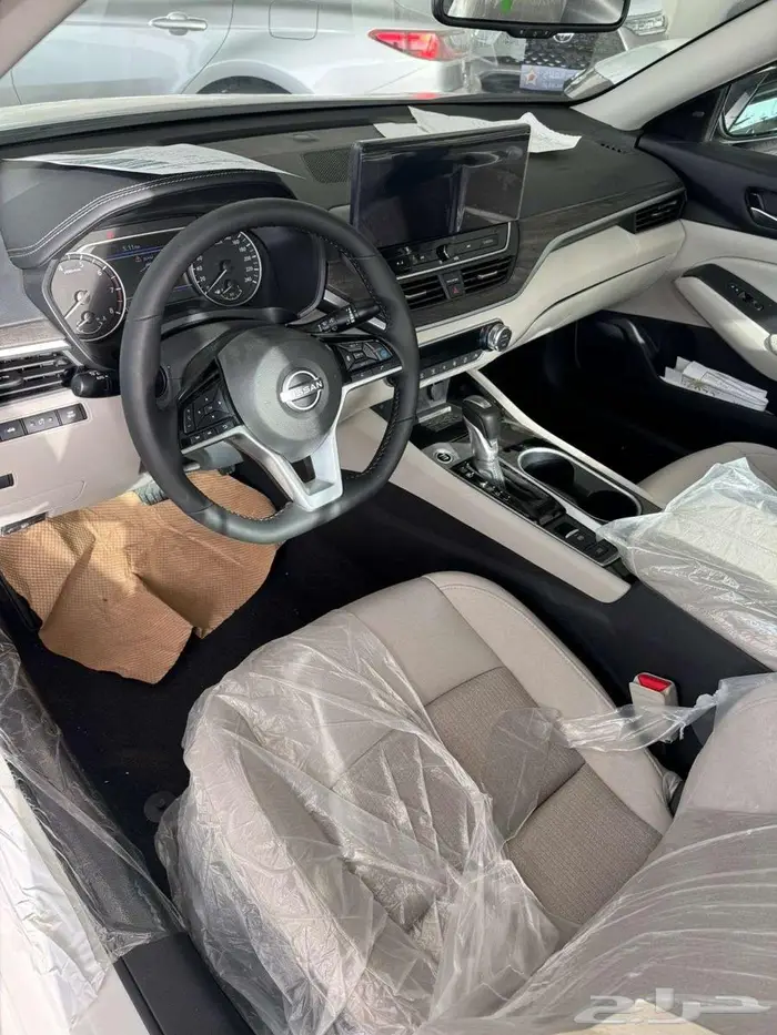 تويوتا اوربان كروزر م 2025 فل كامل - سعودي 5