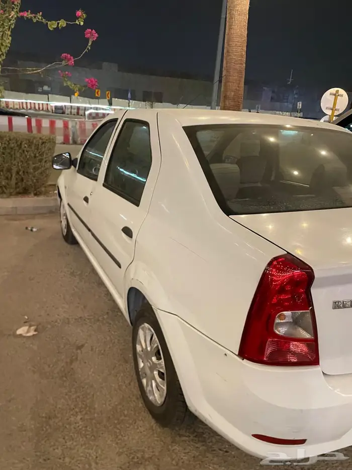 رينو لوجان 2013 1