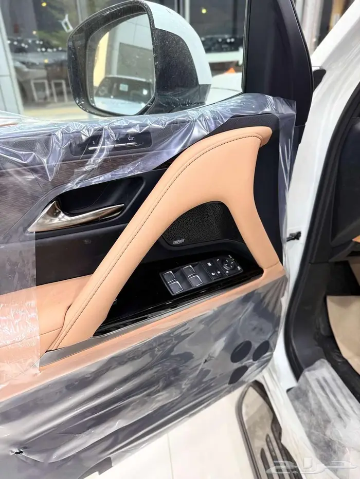 لكزس LX 600 BB سعودي 2025 اببيض واسود وتيتانيوم 10