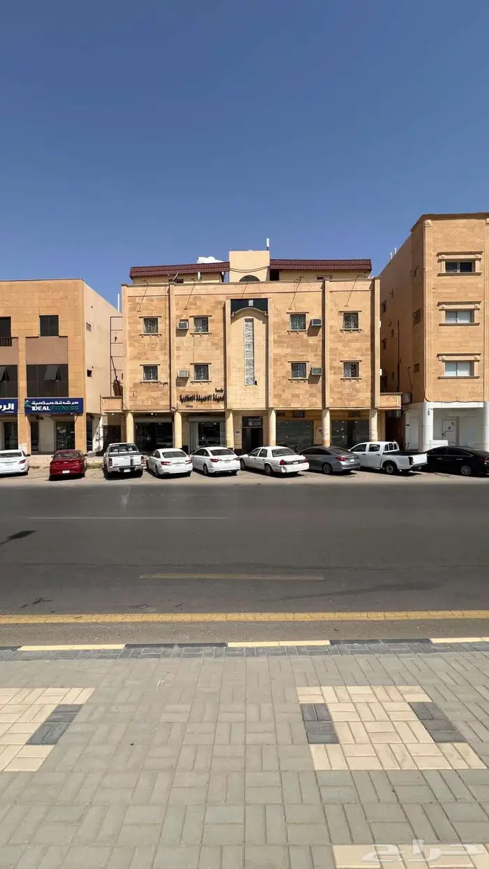 للايجار شقة عزاب ومحل بحى النهضة مقابل كلية التقنية 1