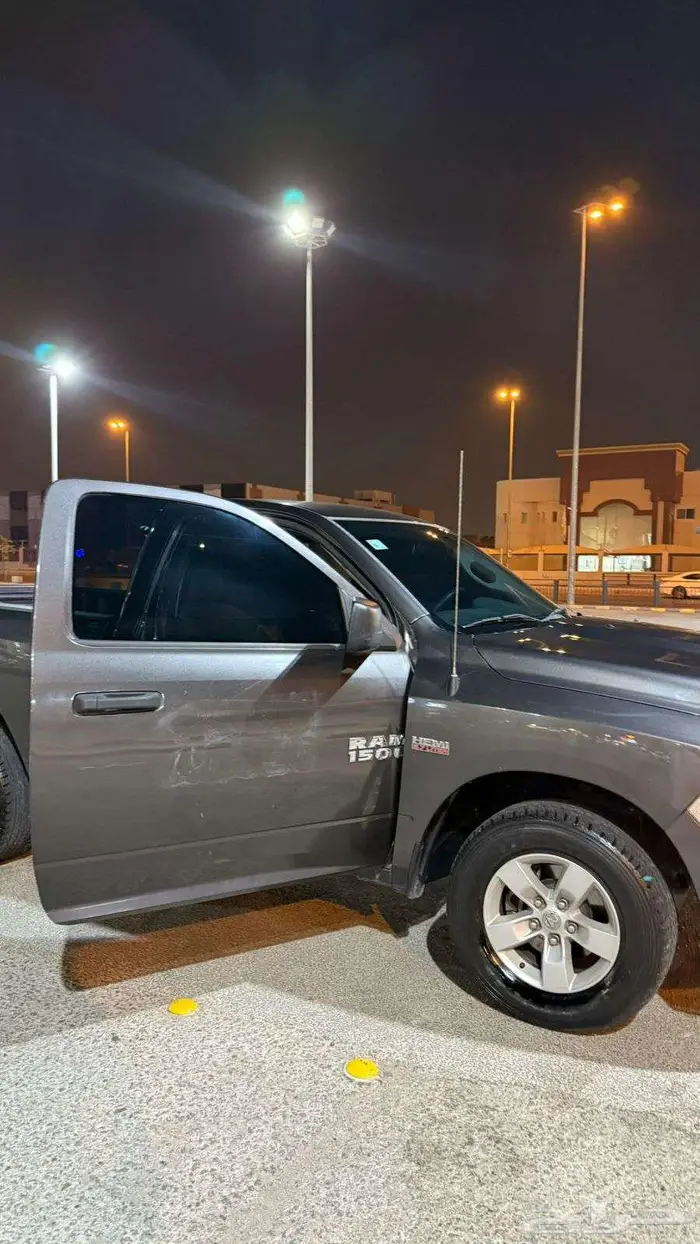 للبيع دورج رام موديل 2017 2
