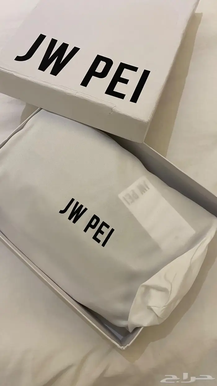 شنطة Jw Pei الاصلية جديدة بغلافها لم تستخدم 3