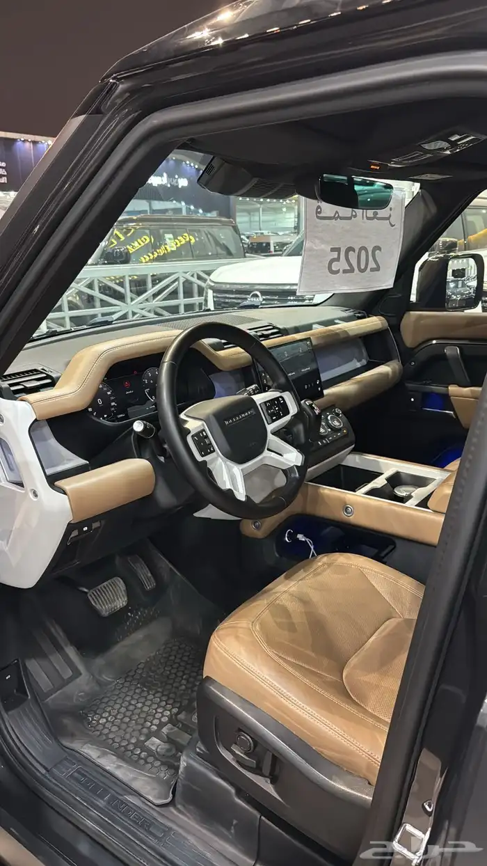 ديفيندر - HSE 110 V6 - مستعمل - خليجي - 2025 3