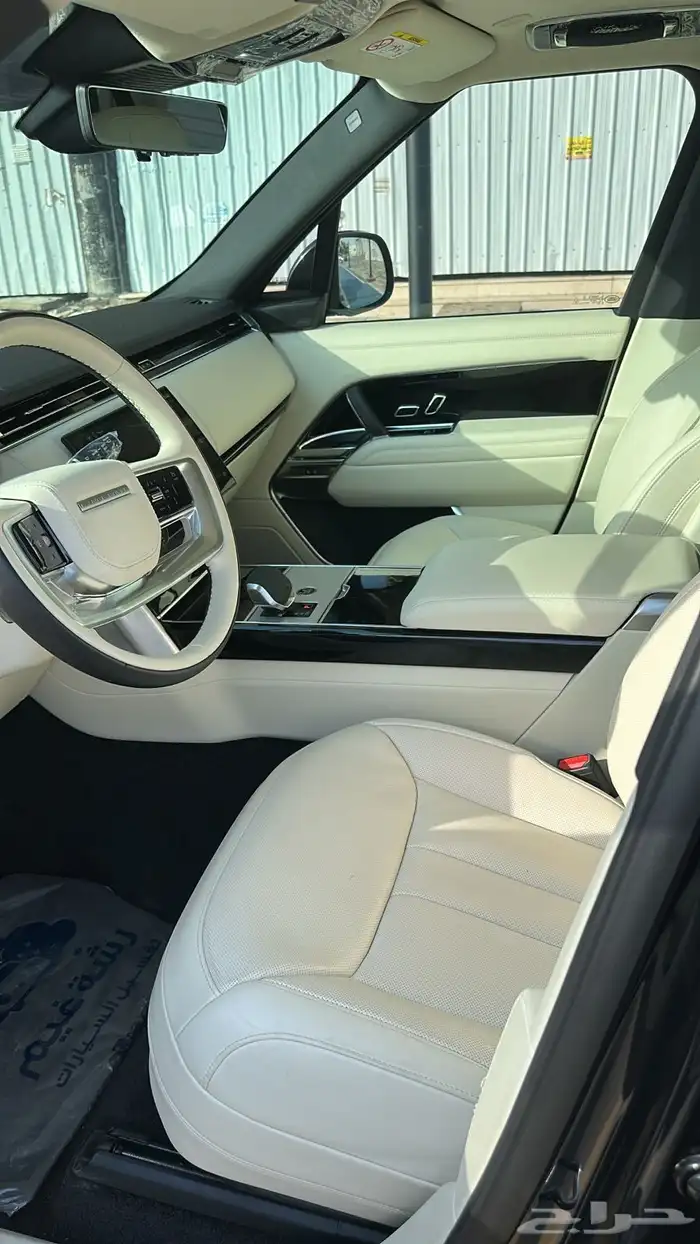 للبيع رنج روفر HSE 2024 8