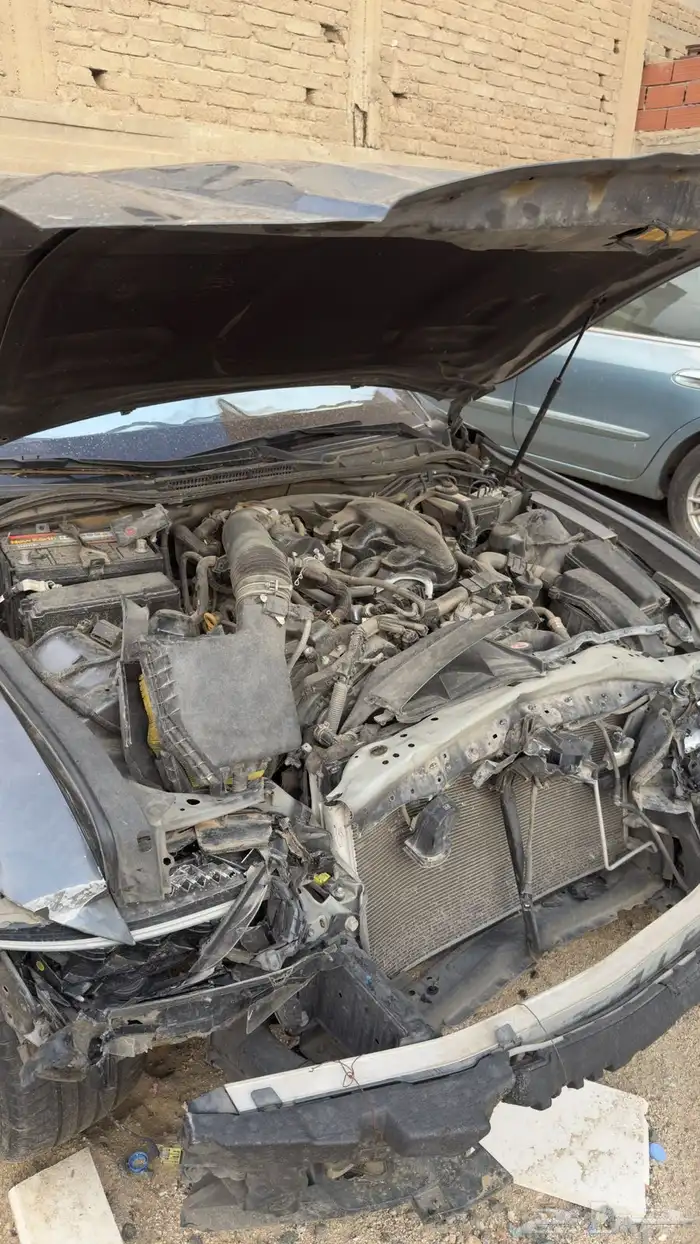 للبيع لكزس is350 f 2022 مصدوم 2