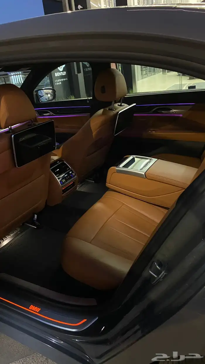 تم البيع BMW 7