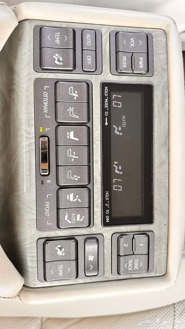 لكزس هايبرد 2010 LS 600 38