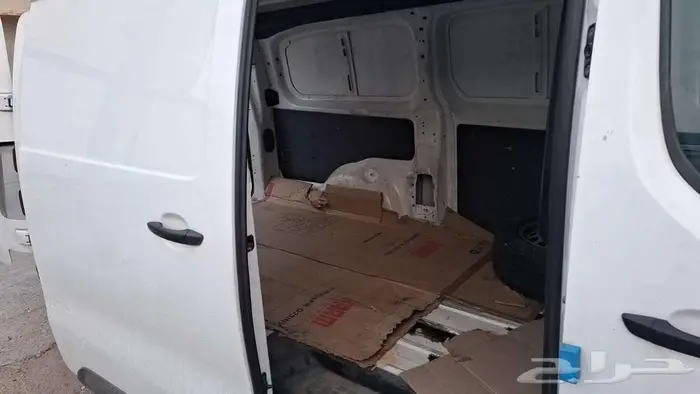 للبيع بيجو اكسبريت 2021 6