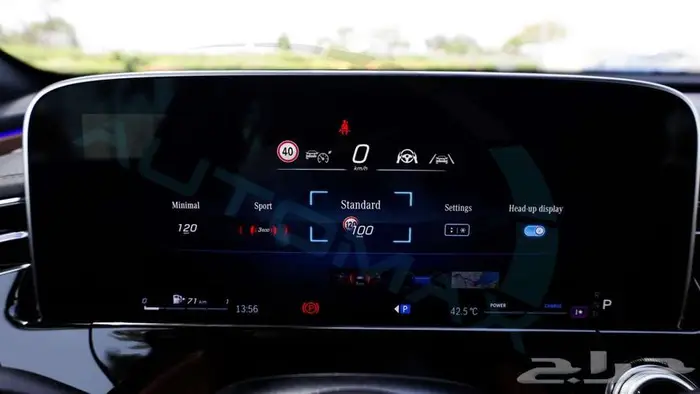 مرسيدس بنز E300 2025 خليجي اصفار مع ضمان الوكيل 22