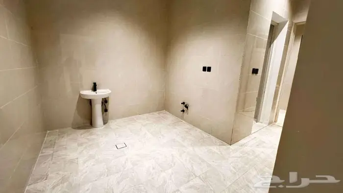 مكاتب ومعارض تجاري للإيجار جازان مخطط 7 4